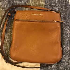 Michael Kors Riley crossbody